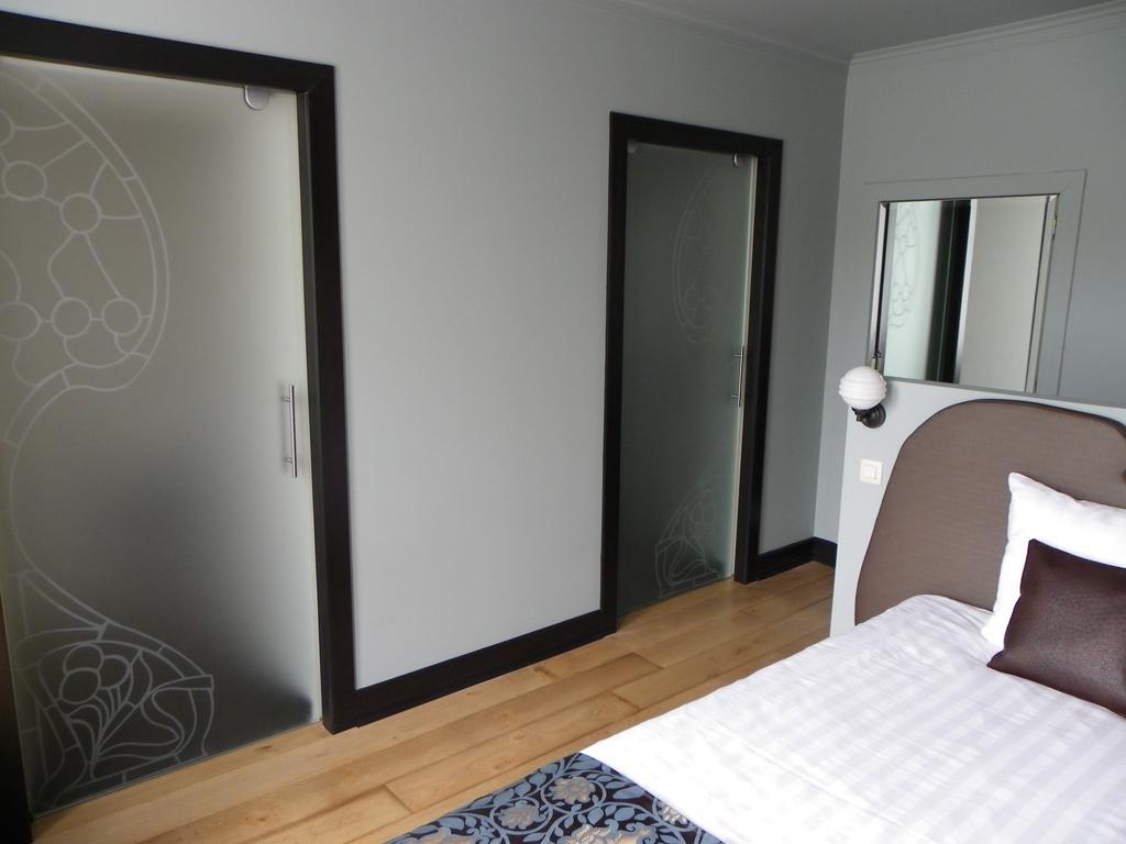 Hotel B - Boskapelhoeve Buggenhout Quarto foto